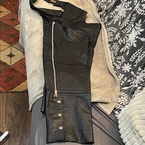 Harley-Davidson Black Leather Belt with Gold and Brown Patch